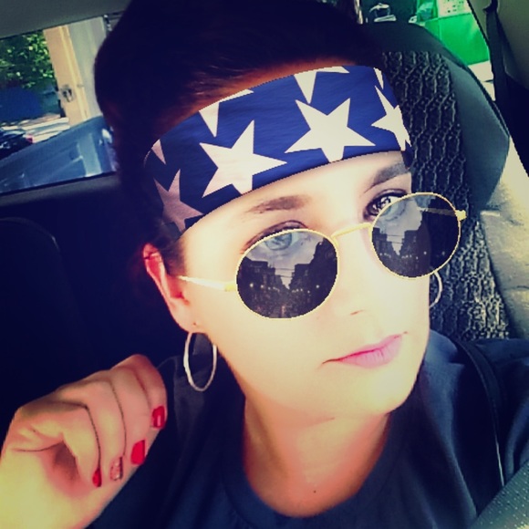 Meet your Posher, Jamie - Picture 1 of 3